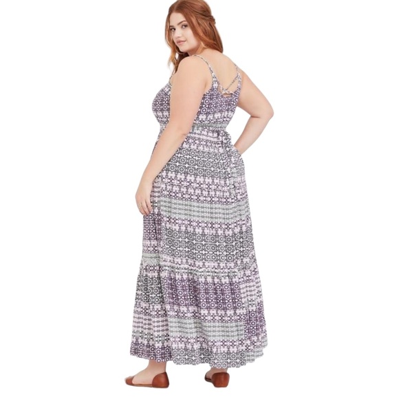 Torrid Maxi Challis Tiered Dress in Multicolored Geometric Print Size 1 (14/16) - Picture 3 of 8